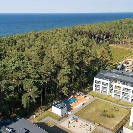 Beachfront Apartment, Summer Pool Air Conditioning, Cleaning Included Apartment Lukecin